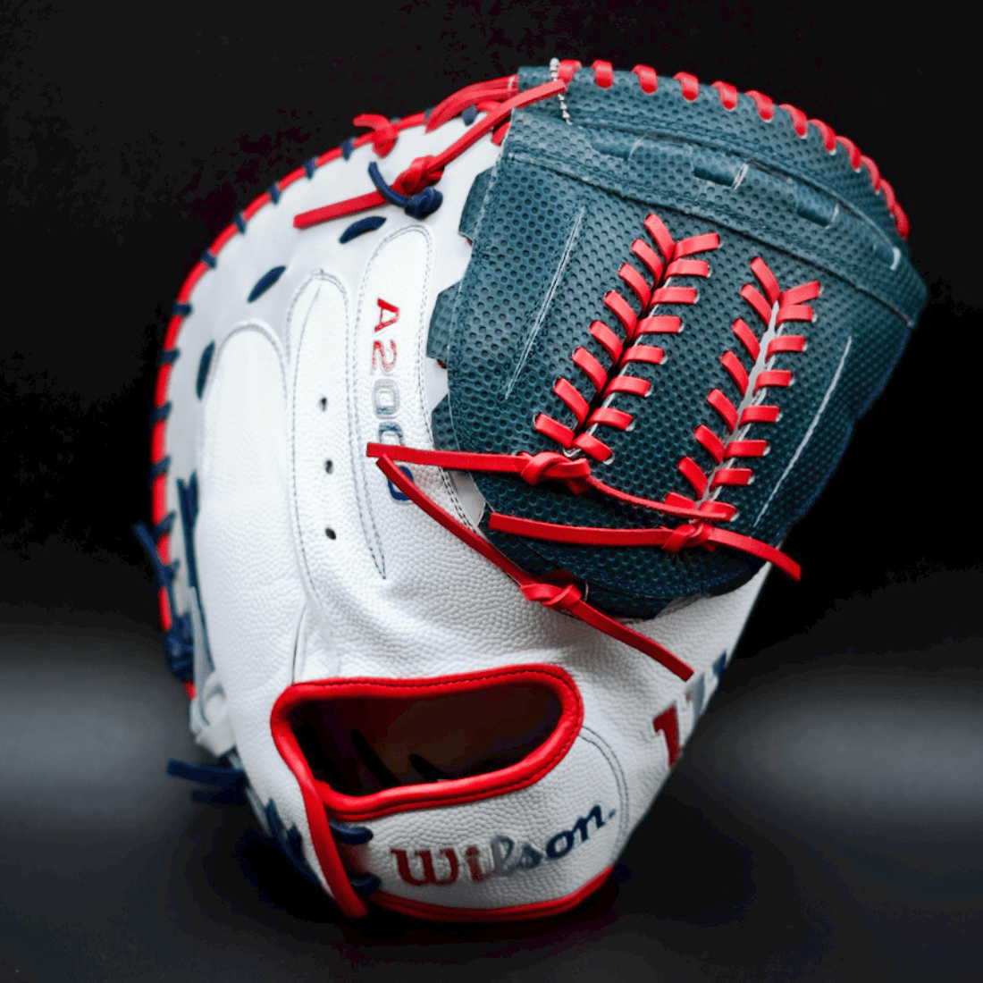 Wilson a2000 softball store catchers mitt