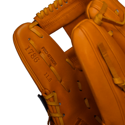 Wilson A2000 1786 "Orange Crush" 11.5" Infield Baseball Glove (Orange)