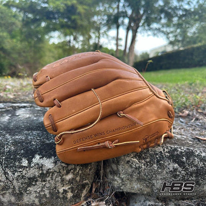 Easton Professional Collection 11.75" Morgan Stuart Fastpitch Softball Glove: MJS1878