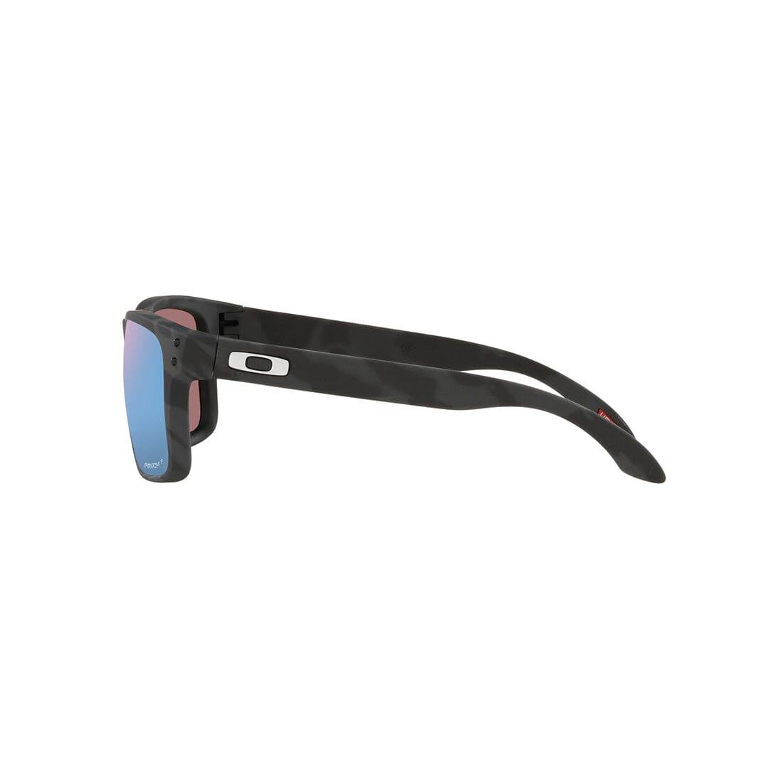 OAKLEY HOLBROOK Sunglasses Matte Black Camo: Prizm Deep Water Polarized