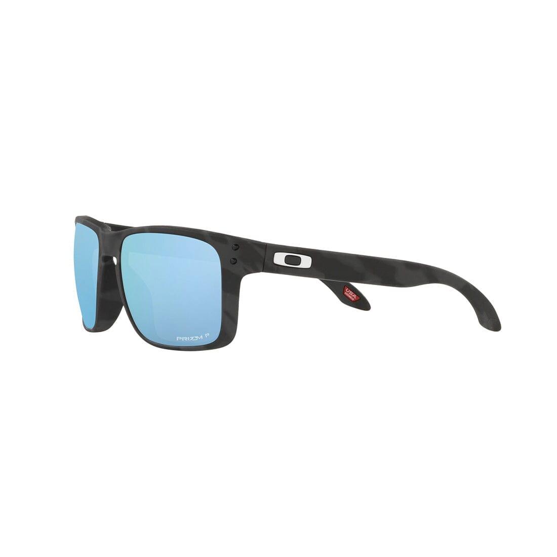 OAKLEY HOLBROOK Sunglasses Matte Black Camo: Prizm Deep Water Polarized