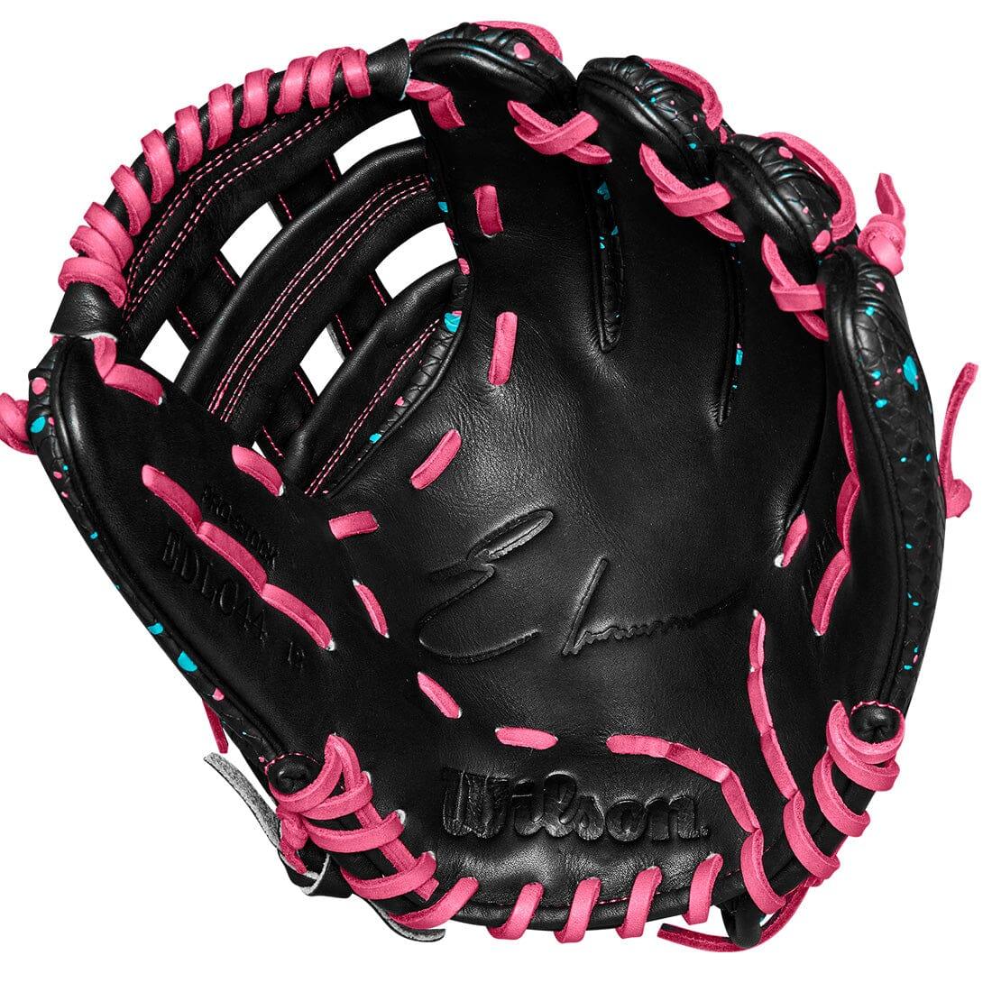 Inside Pocket of the new Wilson A2000 Super SnakeSkin EDC44 Elly De La Cruz 12" Baseball Glove from Headbanger Sports