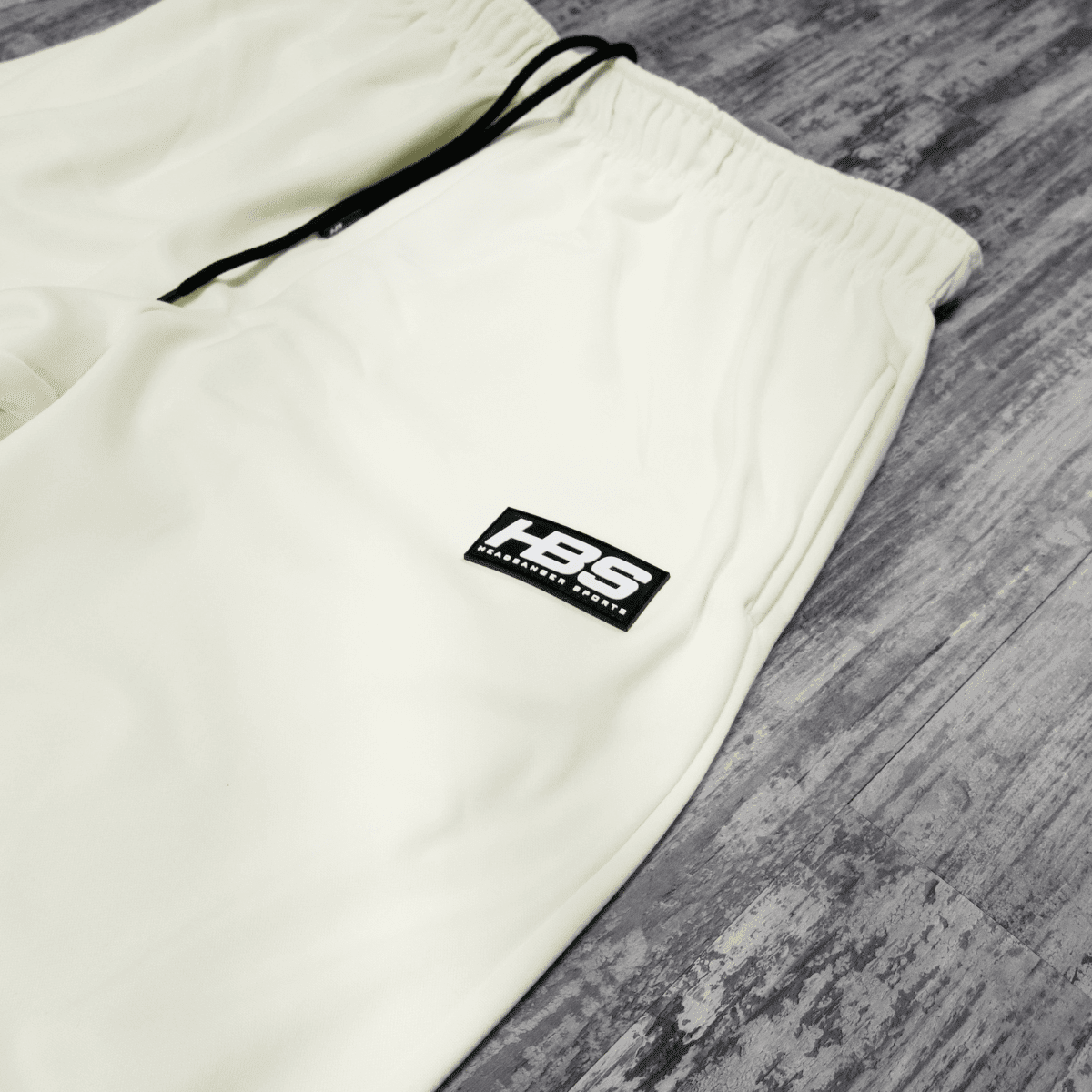 Headbanger Sports Performance Fleece Lined Sweatpants: Cream