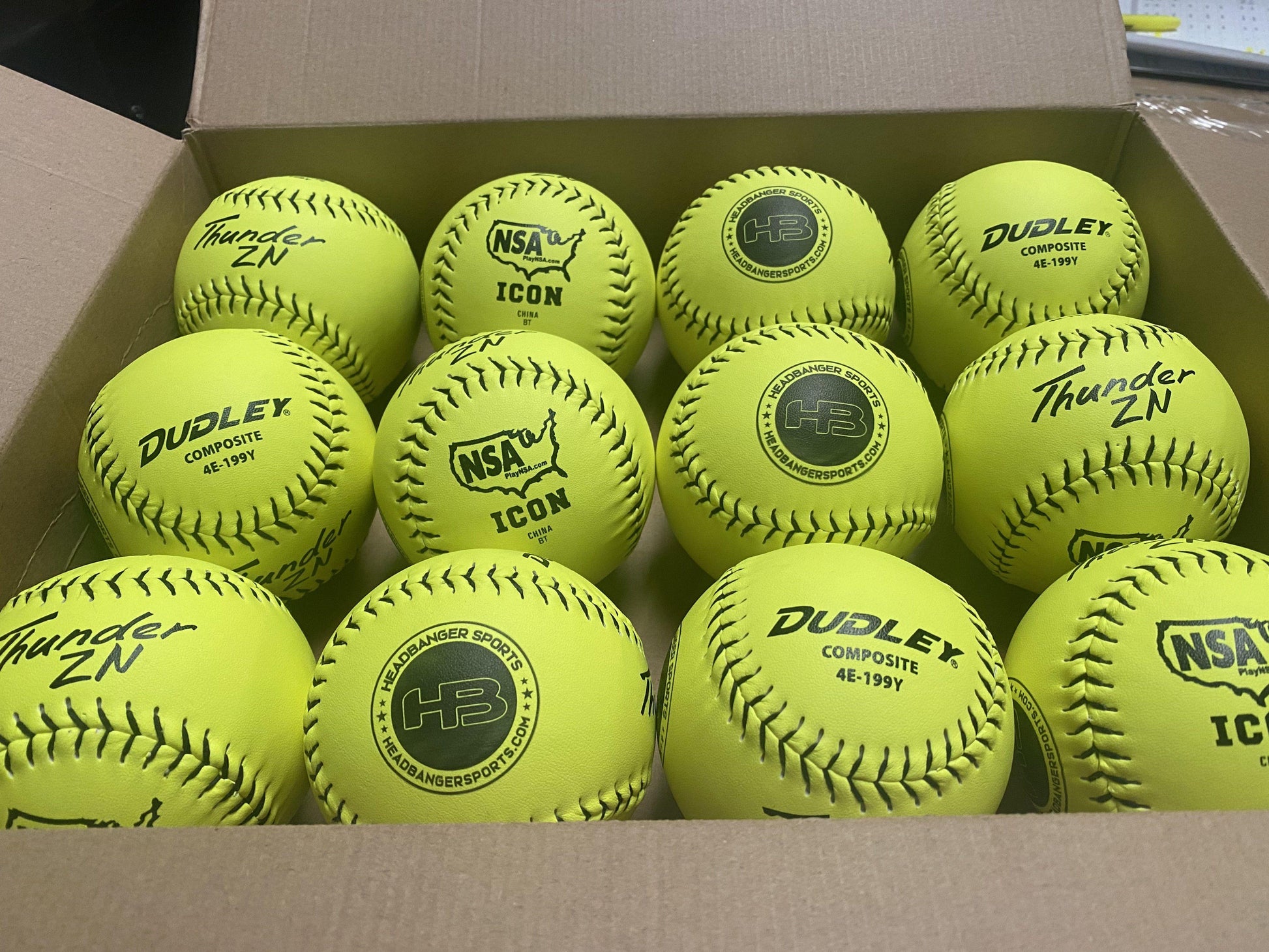 Dudley Thunder ZN HYCON ICON NSA 12" Slowpitch Softballs (DOZEN): 4E199Y